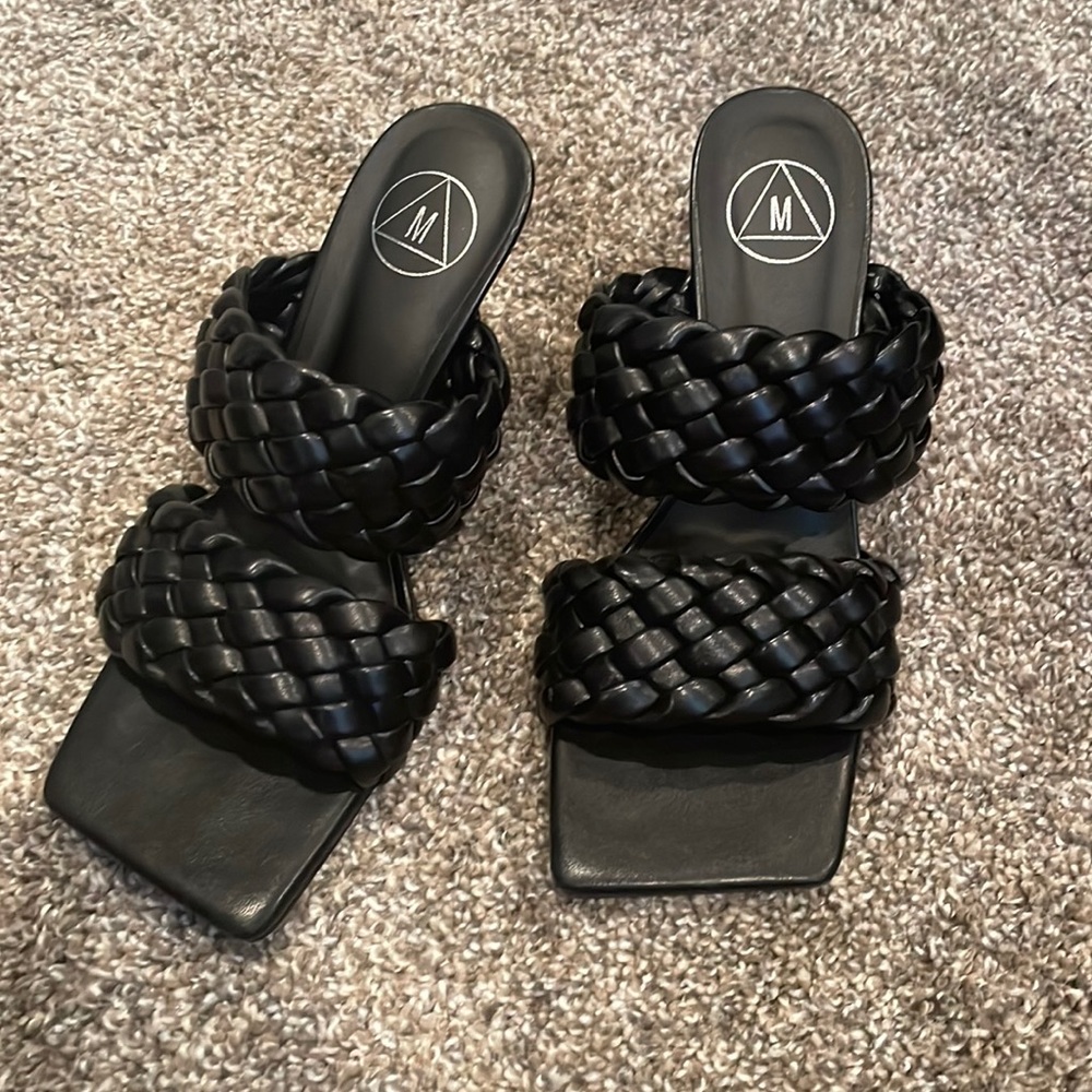 ✨Misguided black braided sandal heels